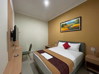 Queensa Hotel 마용 호텔