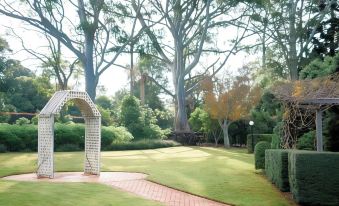 Tamborine Gardens