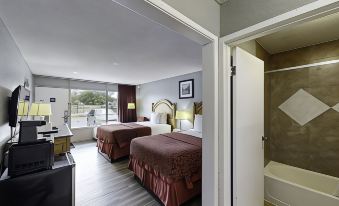 2. Days Inn..