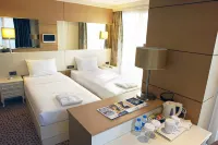 Hotel le Mirage Hotels near White Hill