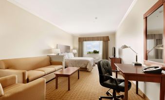 Ramada by Wyndham College Station