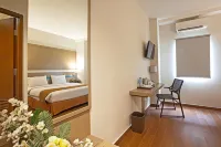 Genio Hotel Manado Hotels in Singkil