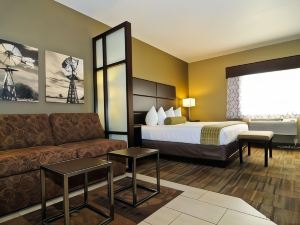 Best Western Plus Night Watchman Inn  Suites