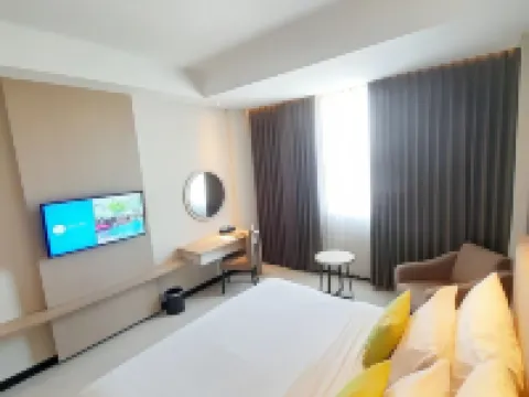 Hotel Dafam Pacific Caesar Hotels in Mulyorejo