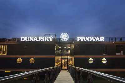 Botel Dunajský Pivovar Hotel di Bratislava V