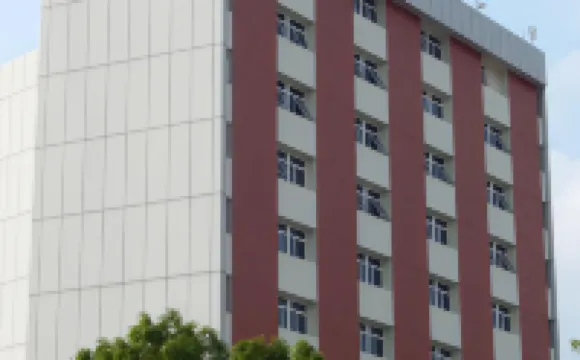 โรงแรมอมาริส เซอแนน โรงแรมใกล้Stasiun Pasar Senen