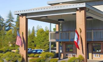 Econo Lodge Edmonds North Seattle