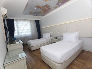 Hotel Etap Mola