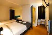 Face West le Pontet Hotels near Parc Alphonse Daudet