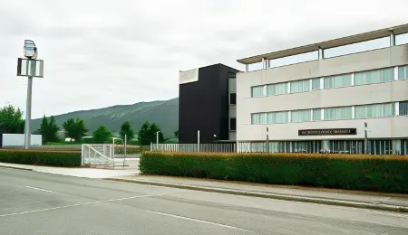 Azz Pamplona Norte Отели в г. Куэнка де Памплона - Памплона