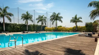 Clover Greens Golf Course and Resort Hotel di Krishnagiri