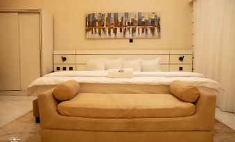 Naie Hotel 2020(Hotel 2020) 3-Star Hotel pool