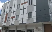 Wise Hotel Tomohon Hotel di Touliang Oki