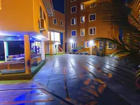 Plus 33 Hotel Hotels in Tema Metropolitan