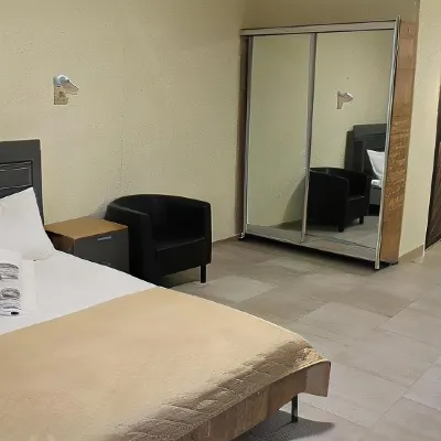 Don Hotel