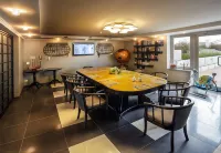 Monro Hotel