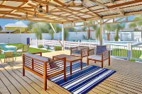 Bahama Breeze Suites Отели в г. Панама Сити