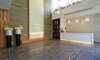 Grand Crystal Hotel