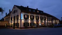 Historisches Genusshotel Löwen Hôtels à : Schopfheim