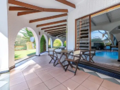 Bizafrika Guest Lodge & Conference Center Hotels in Kloof