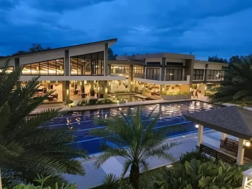 Verdon Parc Davao City with Balcony by Darpm - Havudsigt