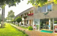 Marvel Tree Hotel - bars