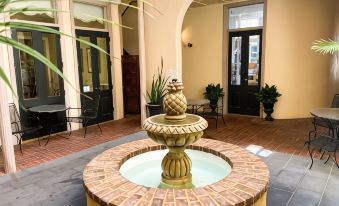 Kings Courtyard Inn
