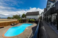Le Chalet Suisse Motel Taupo - piscine