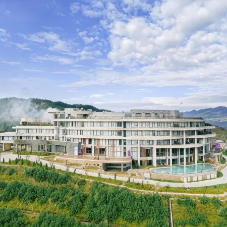 Lady Hill Sapa Resort