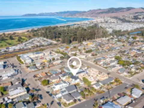 Brand new 3 bedroom 2-1/2 bath modern farmhouse style beach house. Hotels in Grover Beach