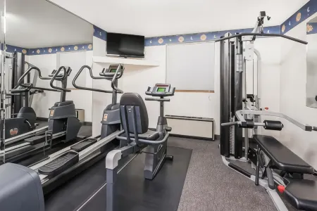 Super 8 by Wyndham State College