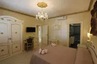 Dio Del Mare Luxury Room Hotels near Hookipa Beach