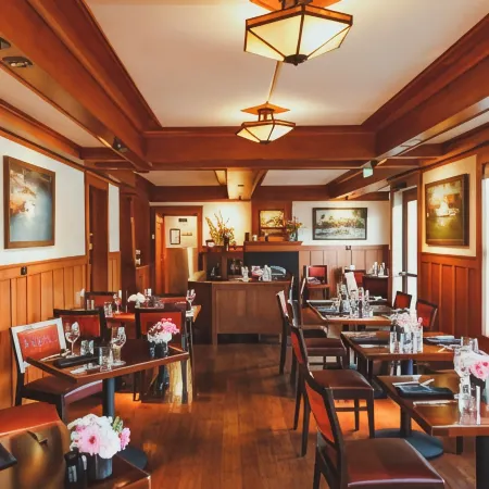 Noyo Harbor Inn