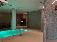 DoubleTree by Hilton Hotel & Conference Centre Warsaw - Hot Tub