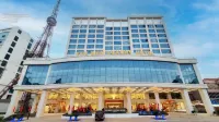 Yen Bien Luxury Hotel Hotel dekat Sở Tài Nguyên & Môi Trường