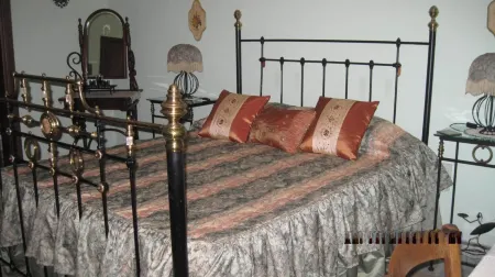 Merzuq House - Deluxe Double Room with Shower Отели в г. Бирзеббуджа