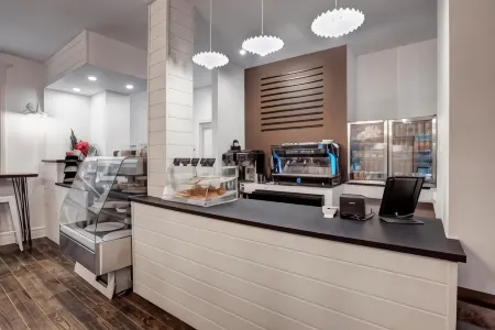 Le 900 Tremblant Inn Café and Bistro Отели рядом с достопримечательностью «Ski de fond Mont-Tremblant»