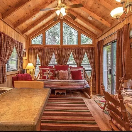 Magical Mountain Hideaway