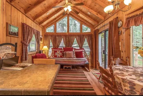 Magical Mountain Hideaway