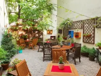 Explorer B&B Old Town Rooms & Apartment #Don't be a Tourist, be an Explorer! Hotels in 