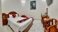 HOTEL ROYAL - 2-Star
