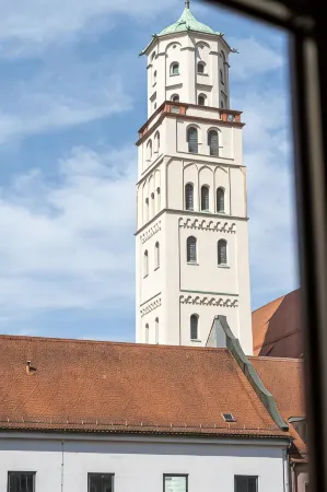 Maxim Suites by Elias Holl