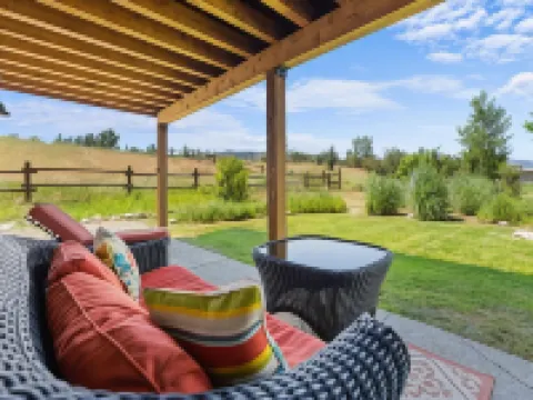 Mt Gardner Inn Hotels in Winthrop