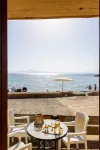 Waveside Sanctuary - Luxurious Seastone Villa - 4-Star