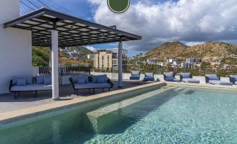 Tower 605 by Naya Homes