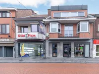 Maasmechelen Duplex Retreat Hotels in 