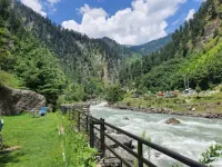 RiverEdge Luxury Resort Hotels in Kaghan