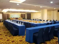 Great Western Hotel & Resort Serpong - Tangerang Hotel di Pinang
