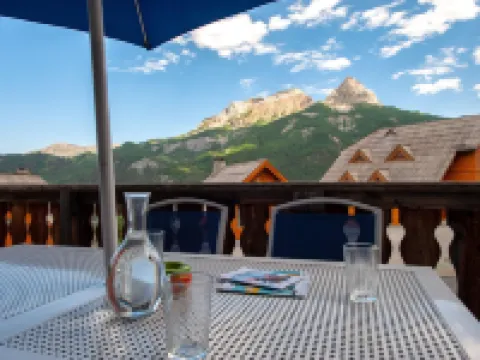 Location Pra-Loup Vacances Hotels in Uvernet-Fours