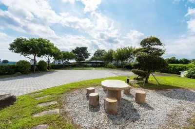 Deep Groove Aberdeen Gardens Bed and Breakfast Hotels near Leixiong Temple